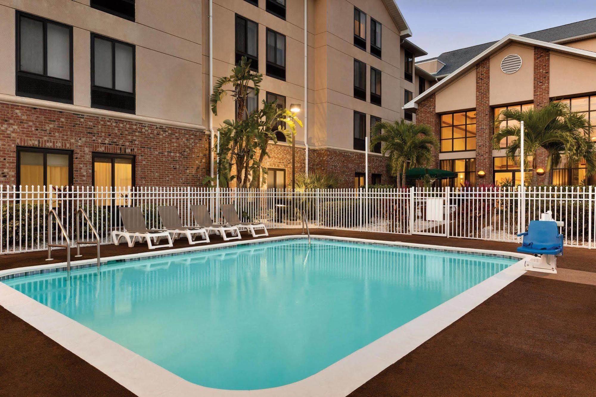 Hampton Inn & Suites Tarpon Springs Extérieur photo