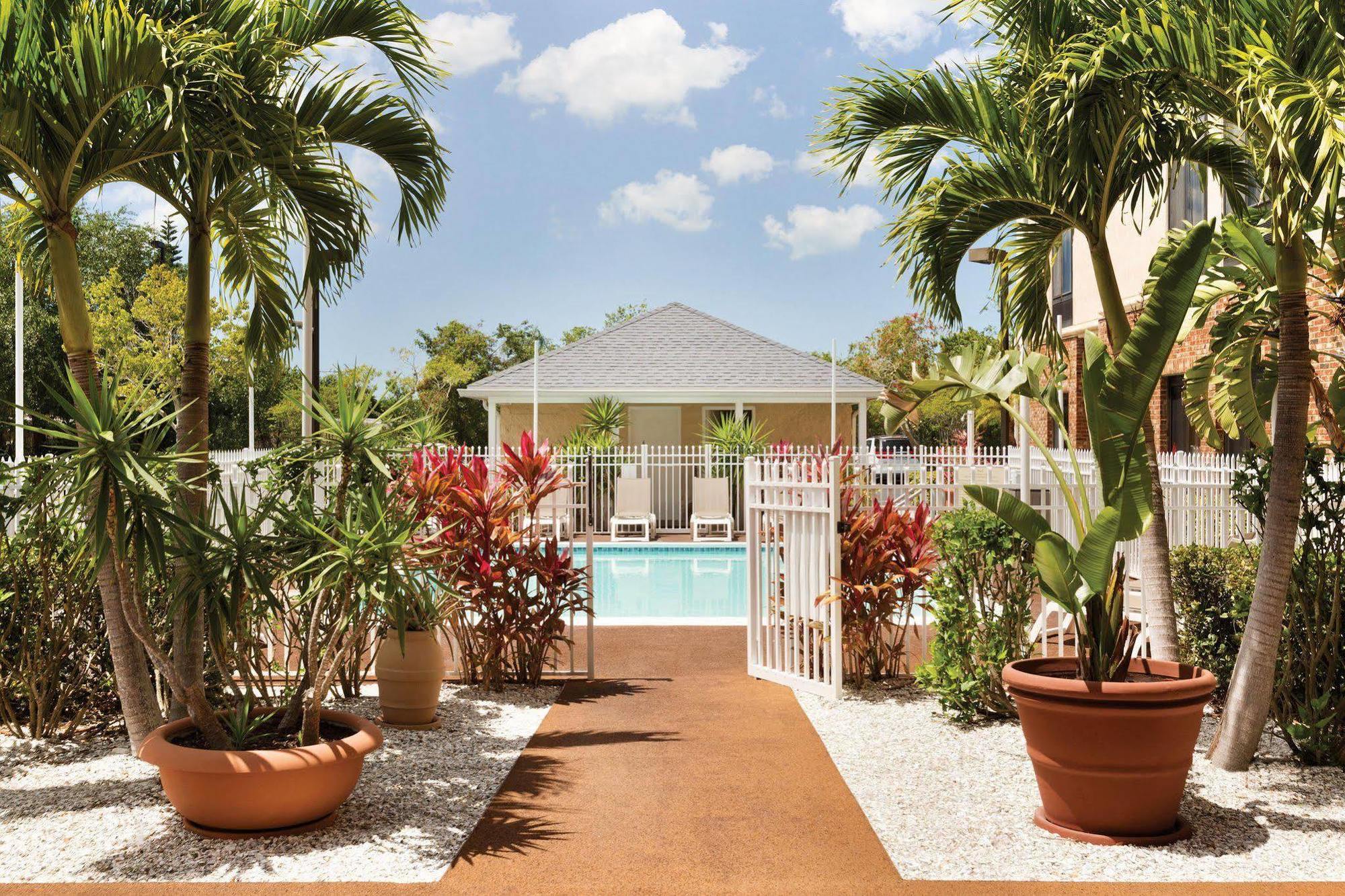 Hampton Inn & Suites Tarpon Springs Extérieur photo